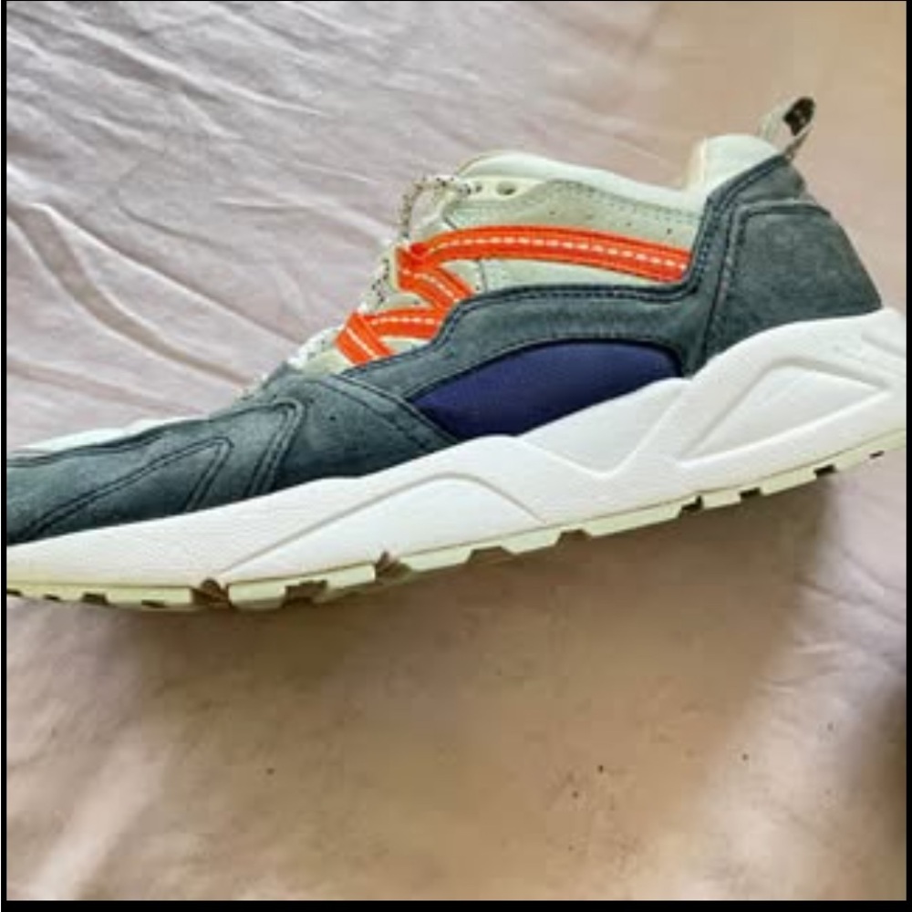 Women’s Karhu Athletic Sneakers-size 7.5-BARELY WORN-Like New